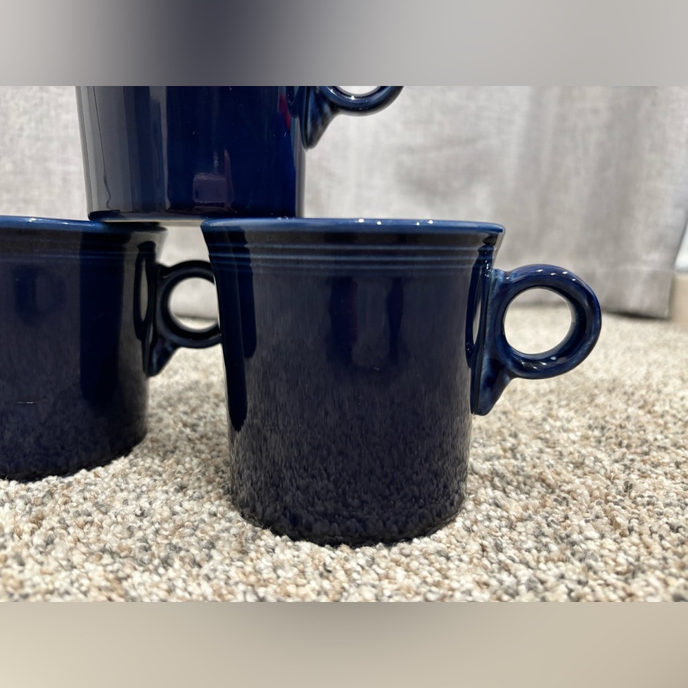 Set of 4 Vintage Homer Laughlin Fiesta Coffee Mugs/Tea Cups in Navy Blue, 1990s - Picture 8 of 14